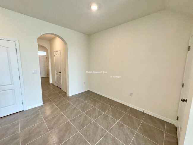 Building Photo - 1393 Isleta Lp