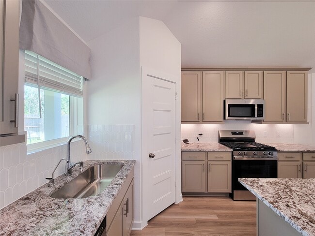 Building Photo - 1706 Serenity Moon Dr