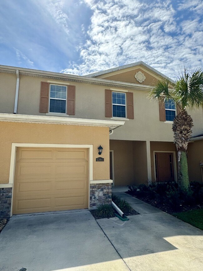 Building Photo - Gated community Charming 3-Bedroom Rental Home with amazing clubhouse in Tampa, FL!   NEW LUXURY ...