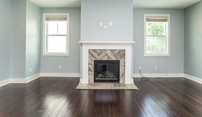 Building Photo - Home on Ladies Island