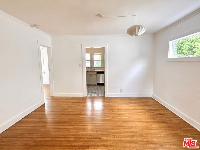 Building Photo - 2471 W Ave 32