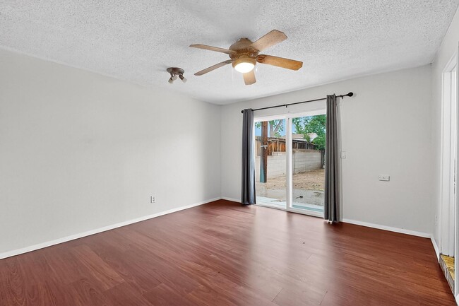 Building Photo - 4109 Comanche Rd NE