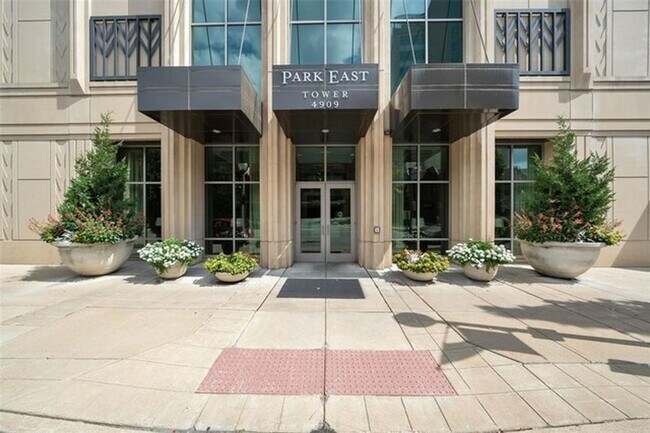 Building Photo - Park East Tower - Balcony - Garage Parking...