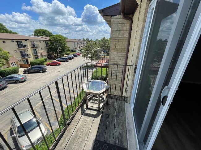 Building Photo - 4214 Bonhill Dr
