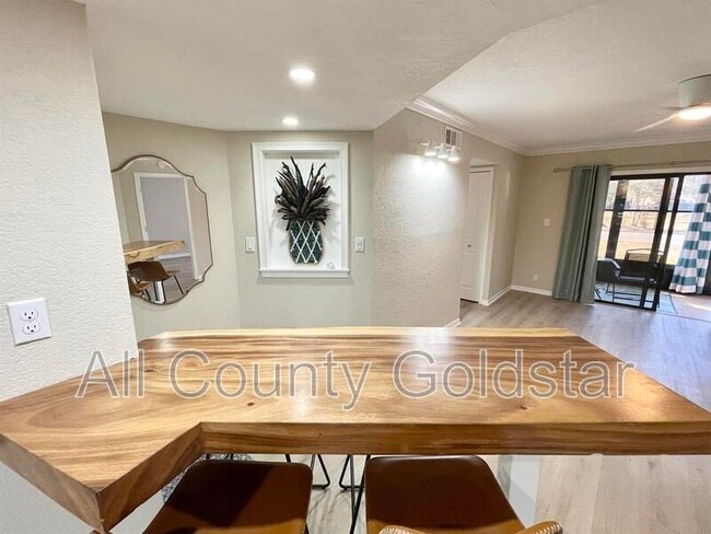 Building Photo - 19505 Quesada Ave