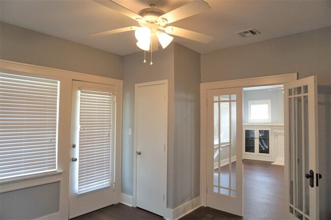 Building Photo - 3 Bed 1.5 Bath in Pleasant View Addition N...