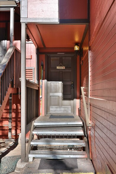 Building Photo - 41935 Switzerland Dr