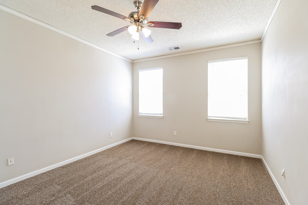 Building Photo - 5811 Briggs Dr