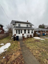 Building Photo - 486 W Waterloo Rd