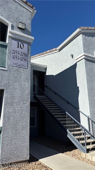 Building Photo - 6955 N Durango Dr