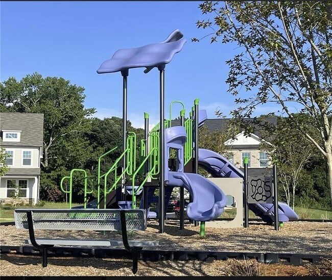Building Photo - 6050 Sanford Pl