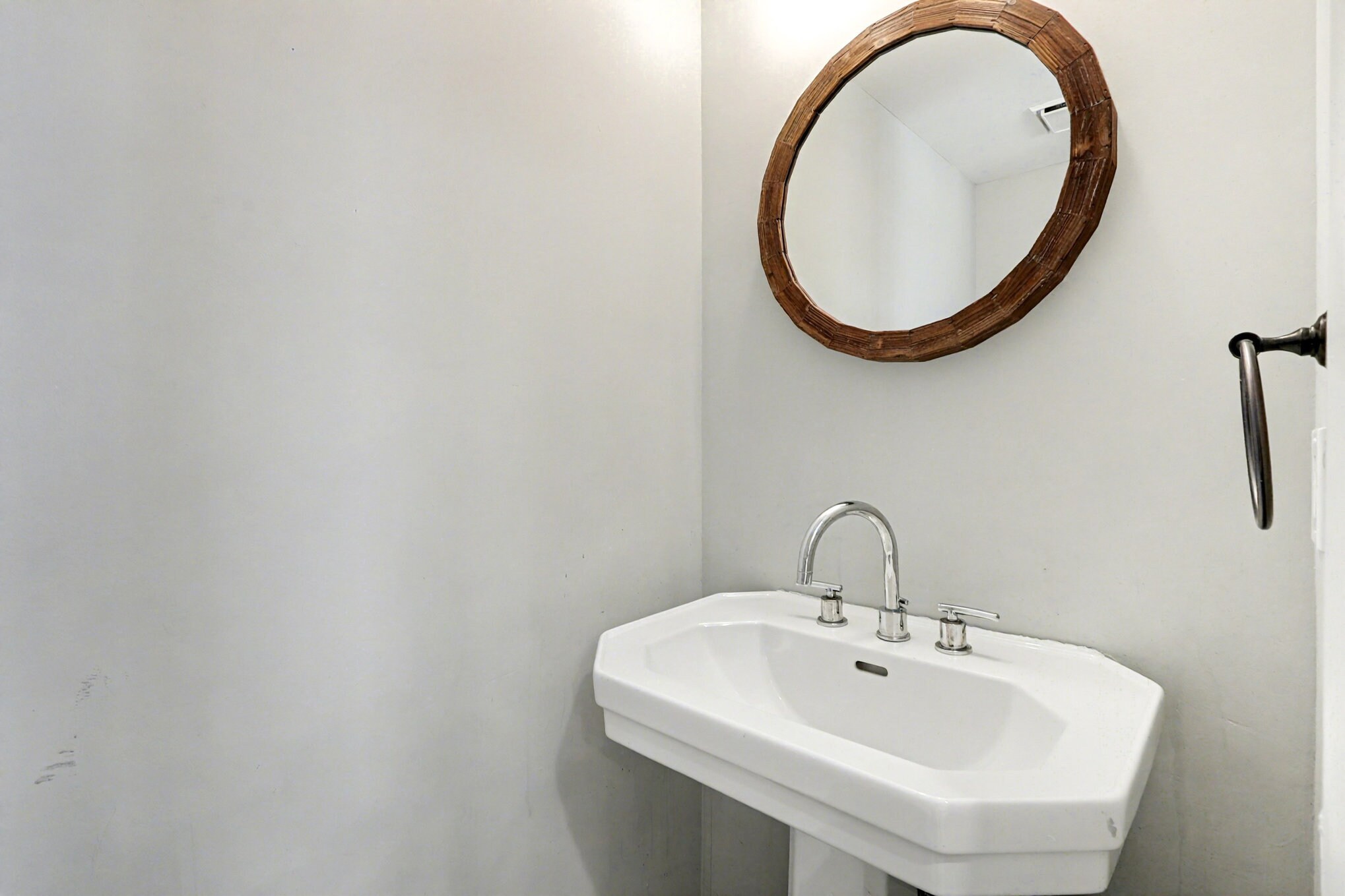 Building Photo - 19009 Crosstie Ter