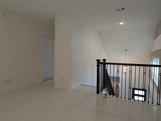 Building Photo - 10503 Dolce Ln