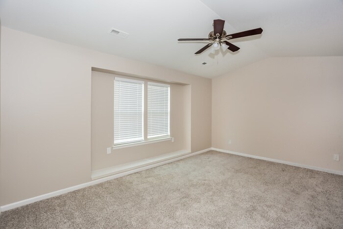 Building Photo - 5891 Culloden Ct