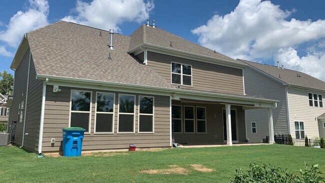 Building Photo - 10359 Paper Birch Dr