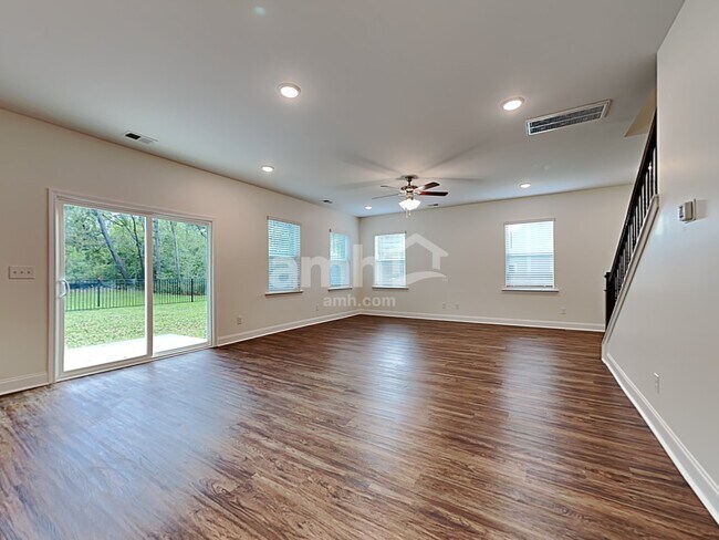 Building Photo - 1120 Alice Smalls Rd