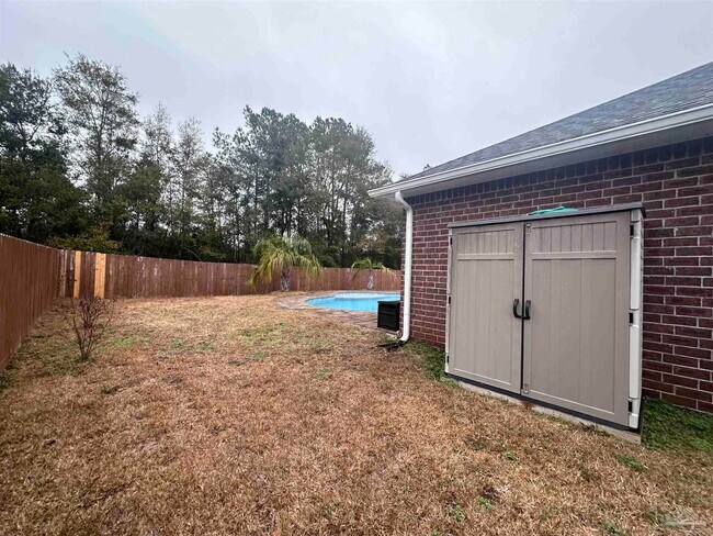 Building Photo - 4745 Dupont Cir