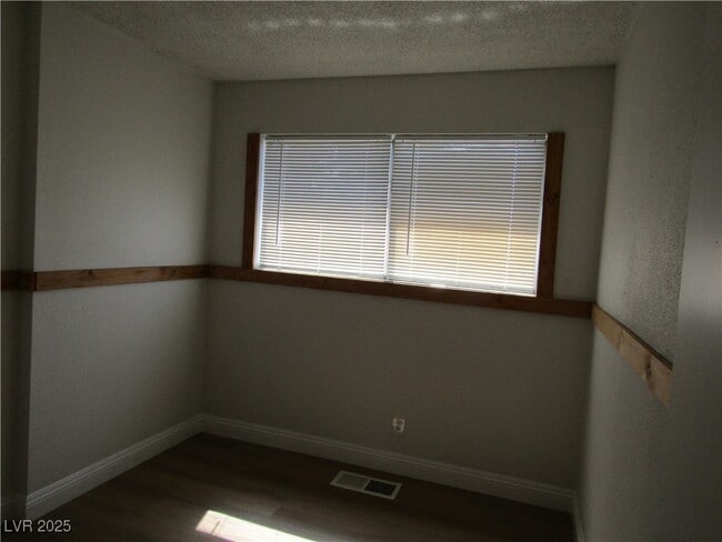 Building Photo - 4473 W Sirius Ave