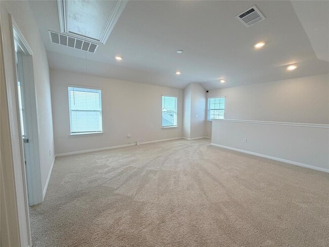 Building Photo - 129 Saide St