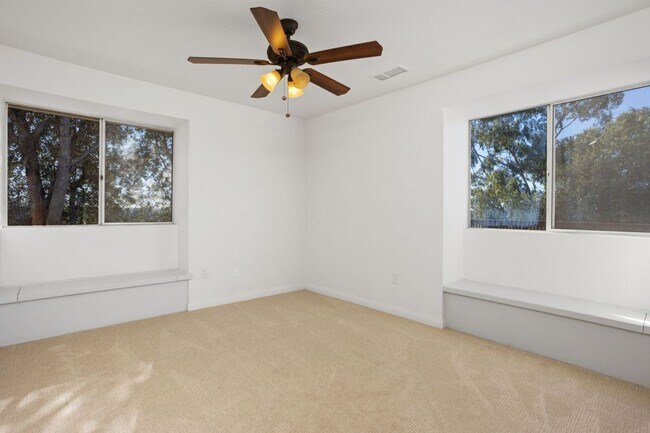 Building Photo - 3 Bedroom House with View in Poway