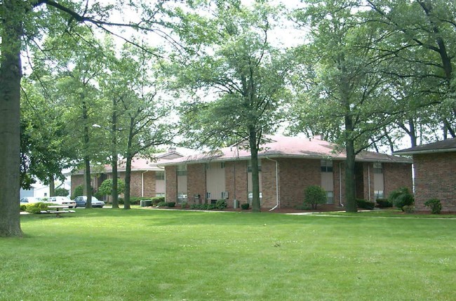 Building Photo - The Reserve at Pin Oak Apartments