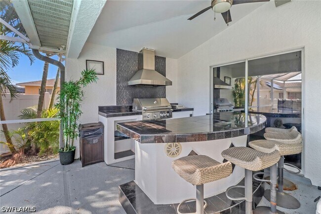 Building Photo - 2026 SW 31st Terrace