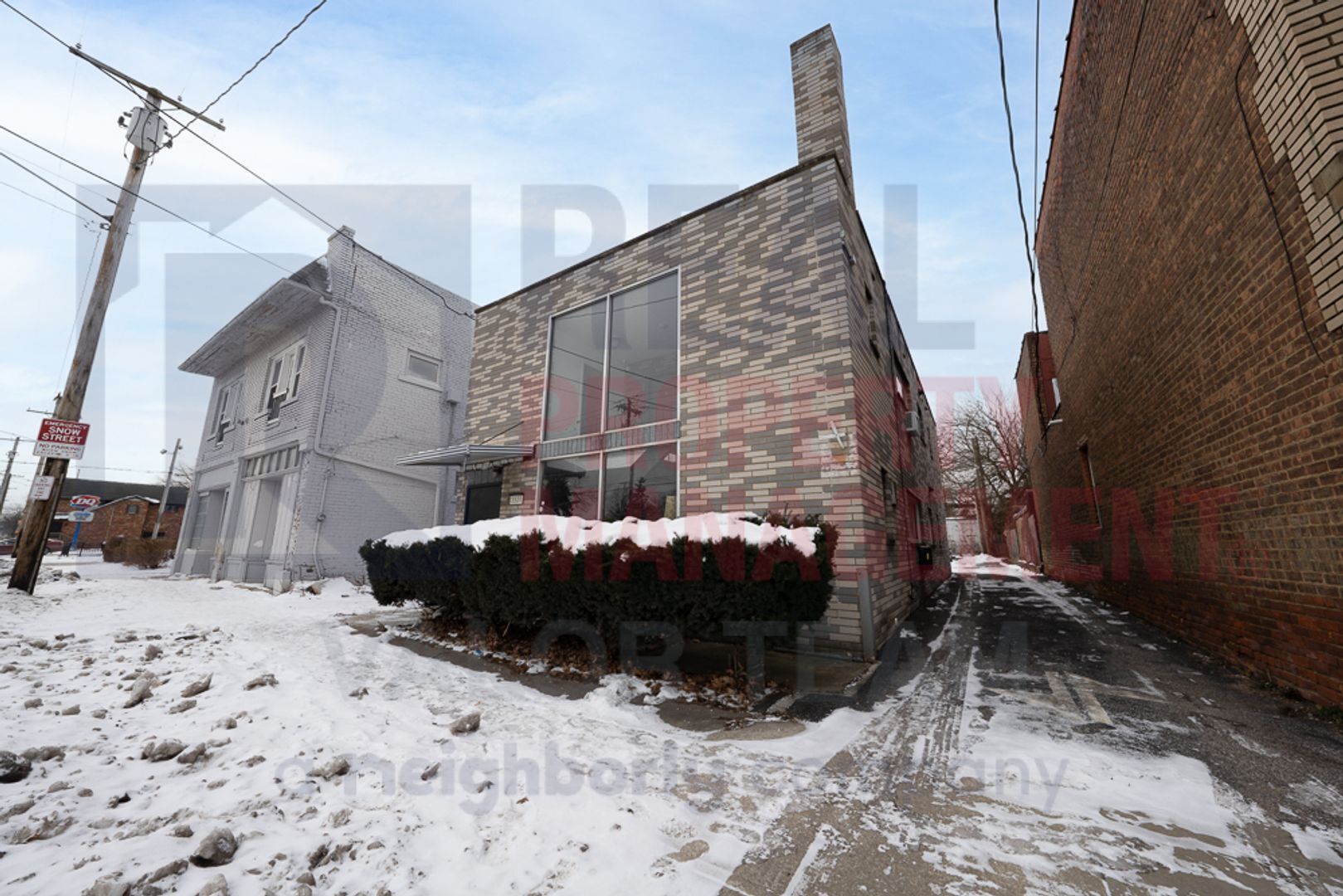 Building Photo - 3520 W 105th,