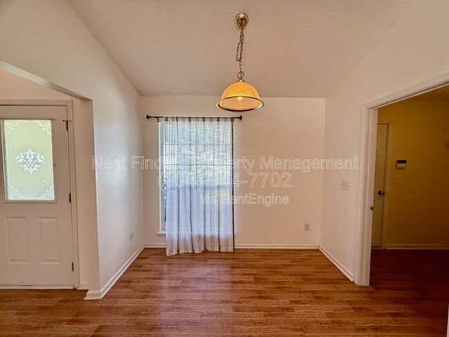 Building Photo - 7698 Fawn Lake Dr S