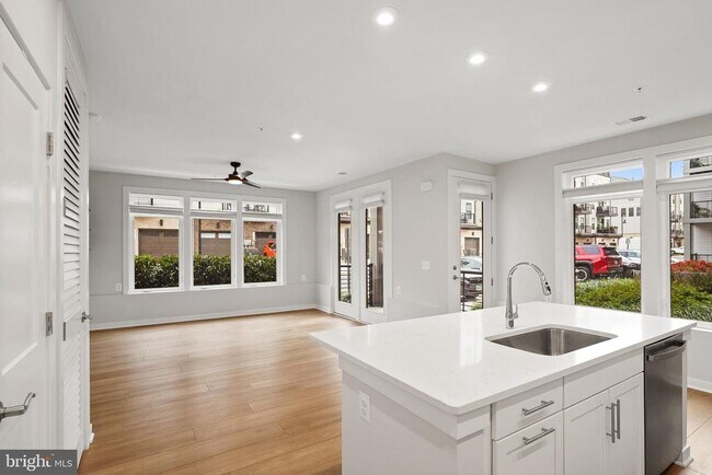 Primary Photo - 1675 Bandit Loop