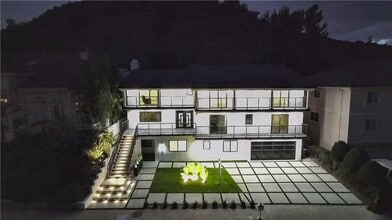 Building Photo - 3381 Oakmont View Dr