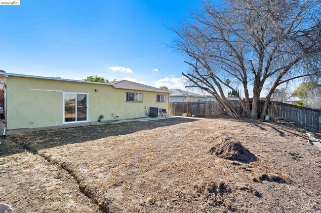 Building Photo - 172 William Way