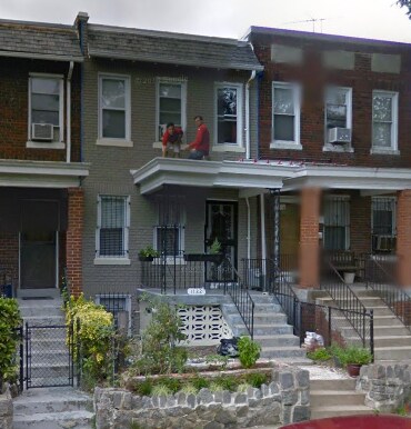 Building Photo - 1122 Owen Place NE