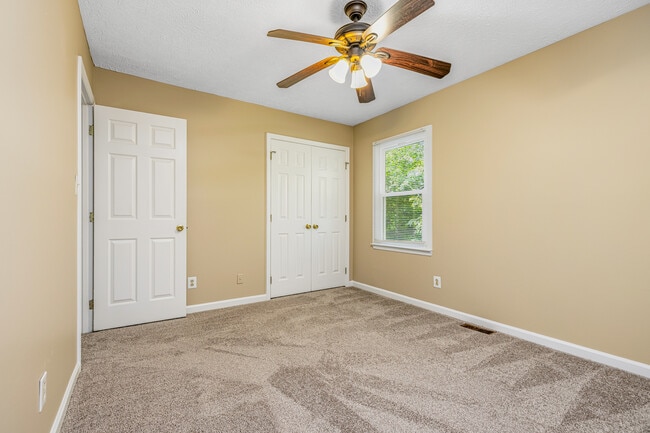 Building Photo - 1583 Winnabow Dr