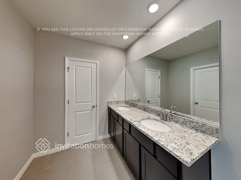 Building Photo - 4911 Willow Breeze Wy