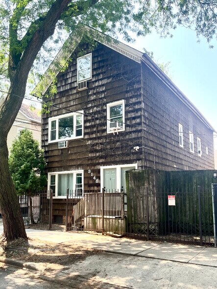 Building Photo - 3148 N Clifton Ave