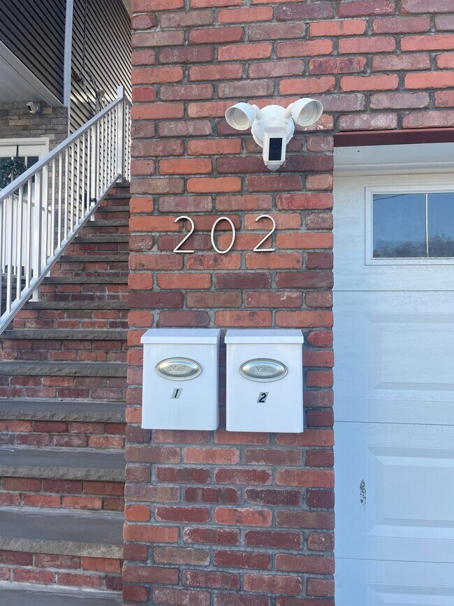 Primary Photo - 202 John F. Kennedy Blvd