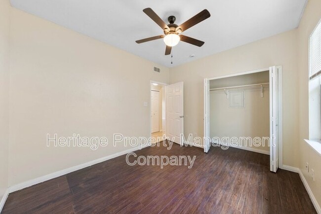 Building Photo - 518 Dukeway Dr