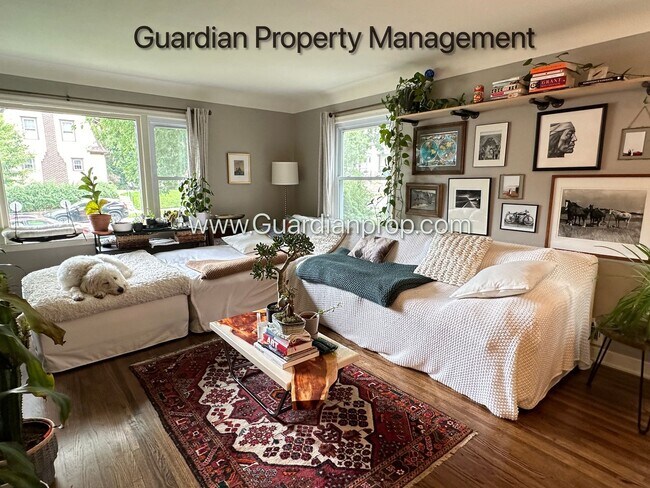 Building Photo - Linden Hills Upper Level Duplex, Fenced Yard, 1 Car Garage, Dishwasher, Storage, Laundry