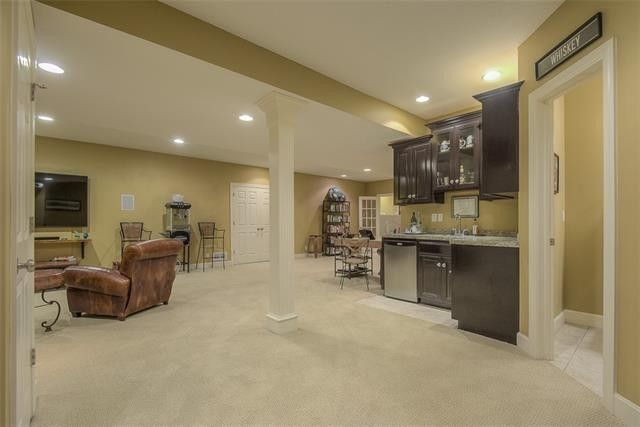 Building Photo - 14412 Fairway St