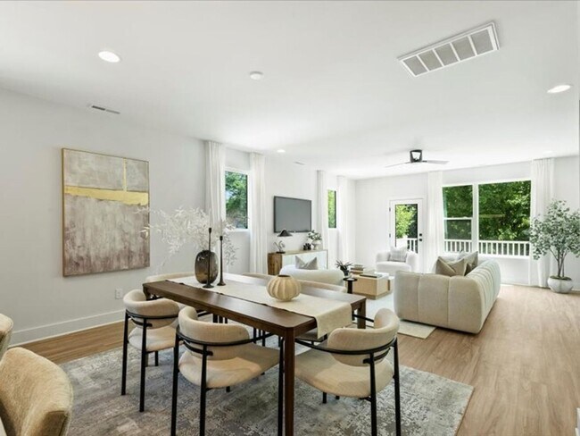 Building Photo - Modern Luxury Townhomes in Charlotte, NC.