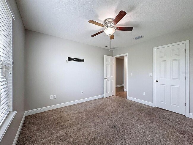 Building Photo - 1606 Feather Grass Loop