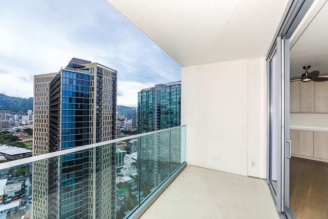 Building Photo - KOULA 2b2b1pkg Ready to Move In!