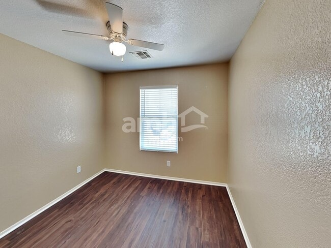 Building Photo - 4854 E Meadow Mist Ln