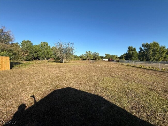 Building Photo - 3761 39th Ave NE