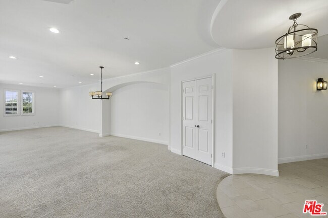 Building Photo - 1820 Benecia Ave