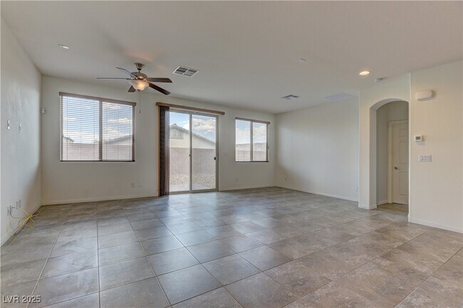 Building Photo - 26 Kaku Ridge Way