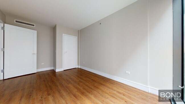 Building Photo - 237 E 34th St
