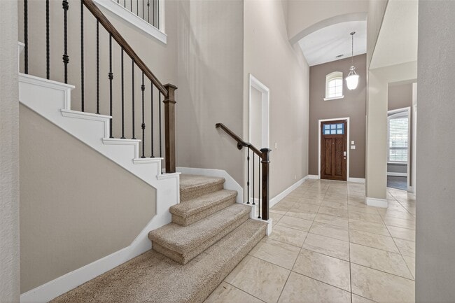 Building Photo - 16811 Kilgarth Dr