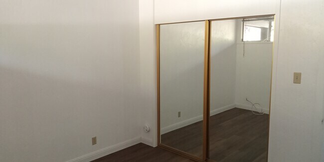 Building Photo - 751 Tahoe Blvd