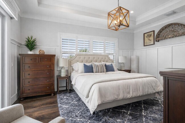 Building Photo - 2100 Notre Dame Dr